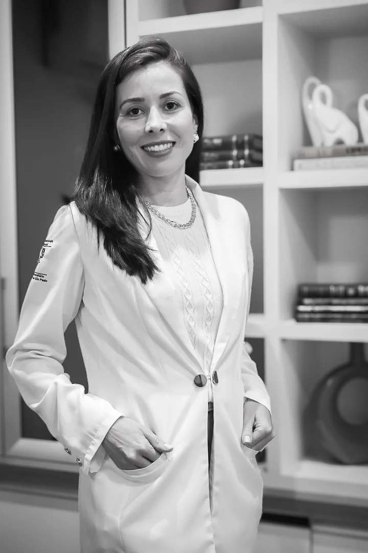 Dra. Monyque Cunha Trindade